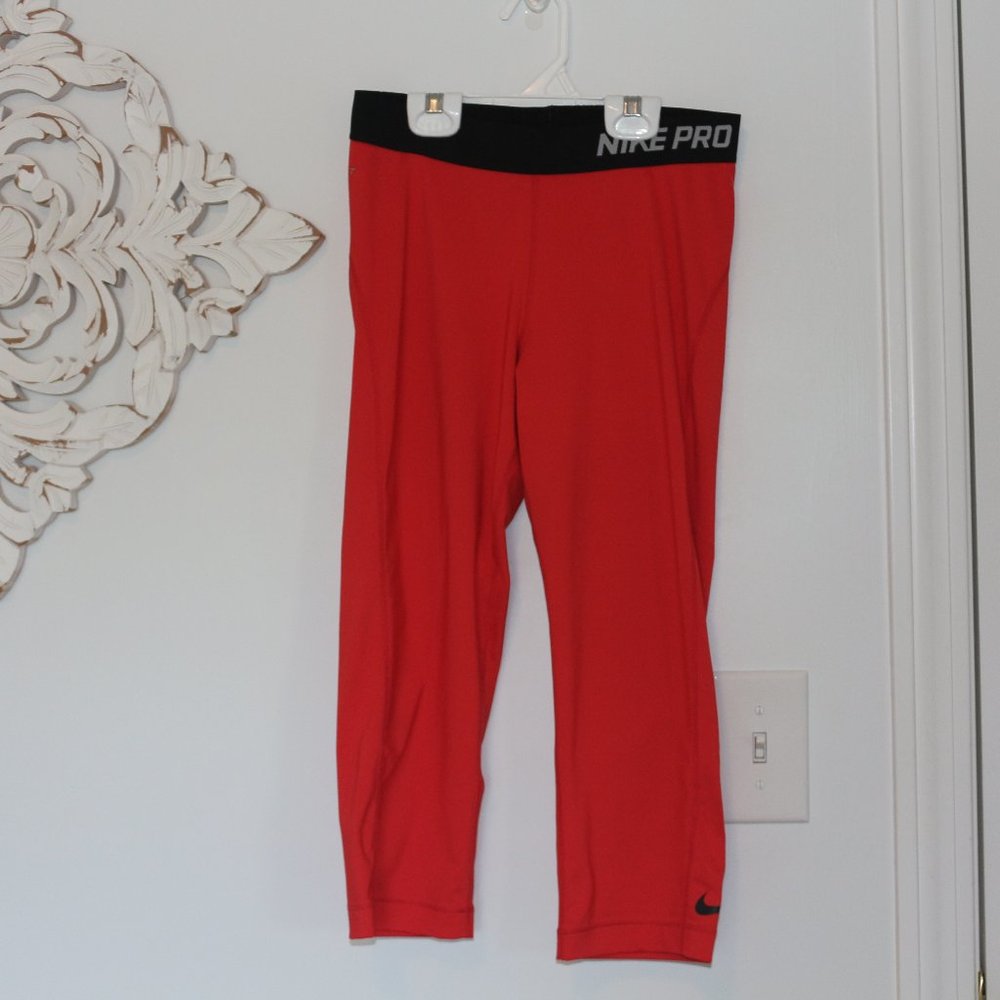 Nike Capri Leggings
